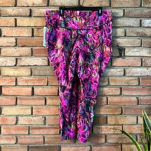 lululemon Base Pace High-Rise Tight 25" in Hyper Flow Pink Multi Size 18